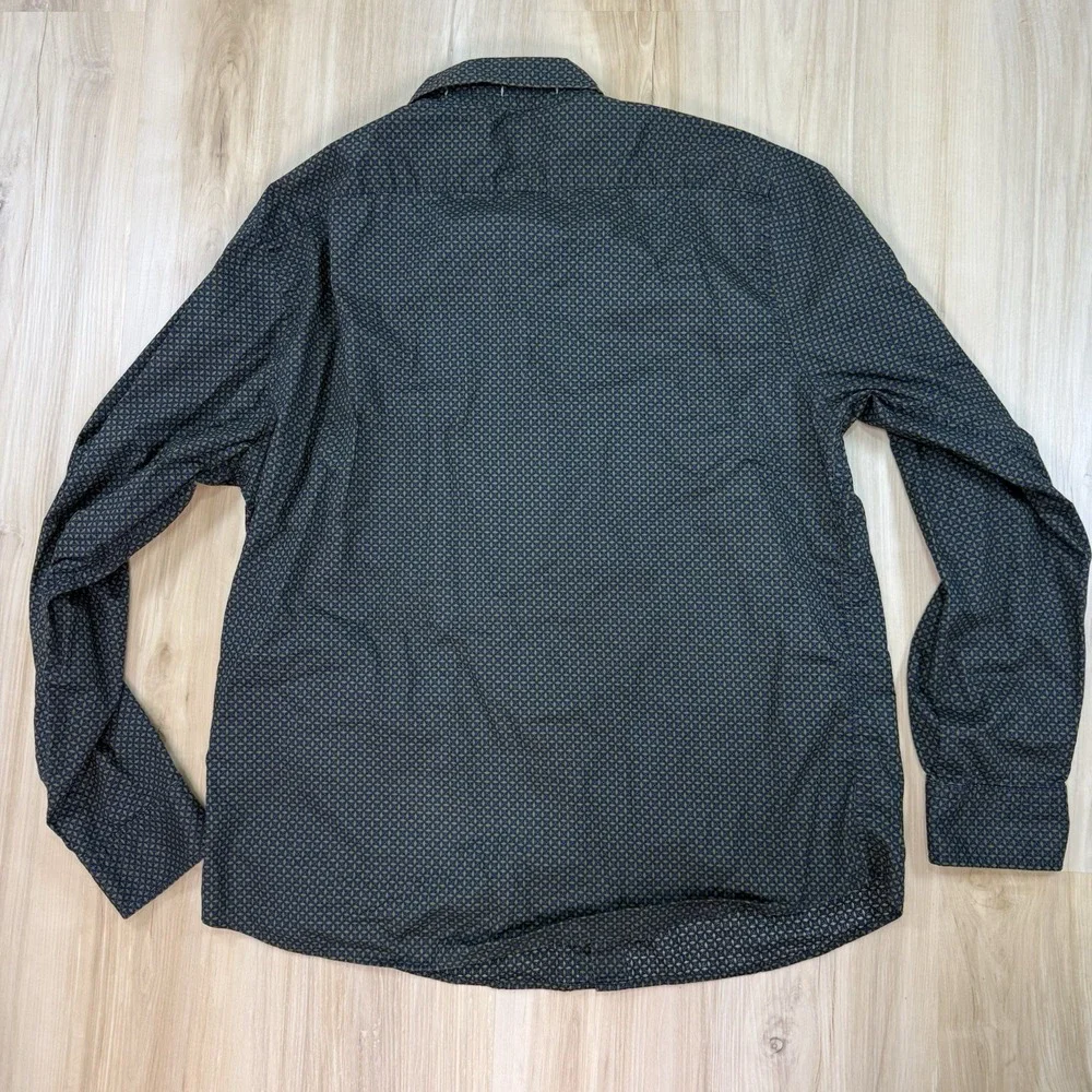 Banana Republic Mens Button Up Shirt XL Navy Pattern Untucked Fit Long Sleeve
